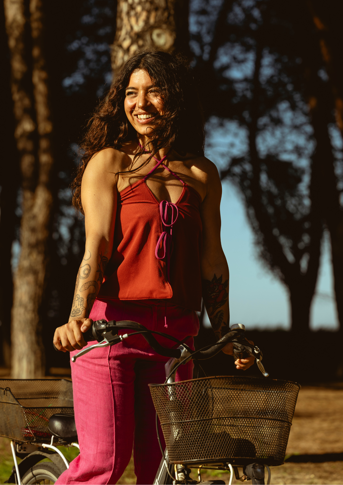 DANCING WITH HER EYES CLOSED - skirt/top